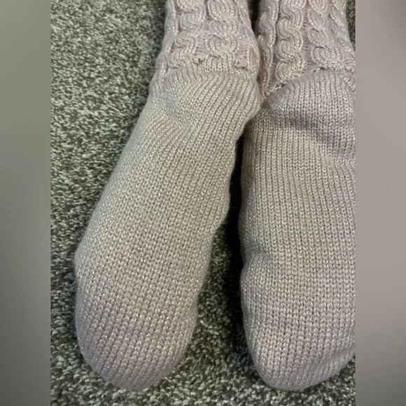 UGG Blush Cable Knit Socks with Fluffy White Cuffs - Picture 5 of 10